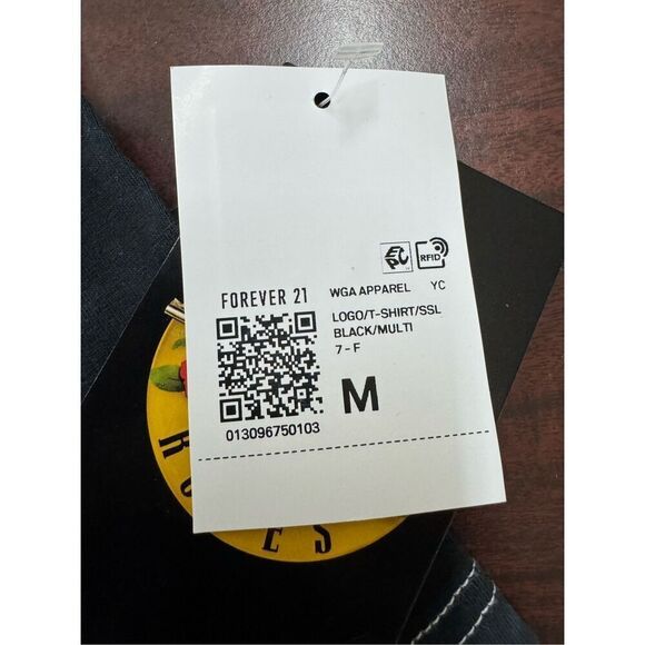 NWT Guns N Roses Tie Dye Baby Tee Size Medium - Picture 5 of 7